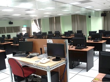 高階電腦專業教室